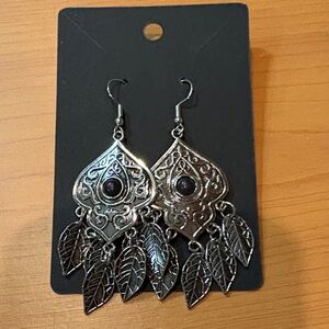 🎈🎈5/15🎈🎈Elegant Silver Dangle Earrings